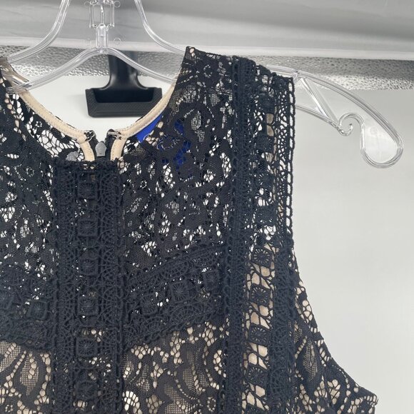 Disney Beauty and the Beast Lace Overlay Dress Sleeveless Black/Cream Size Large - Picture 4 of 9